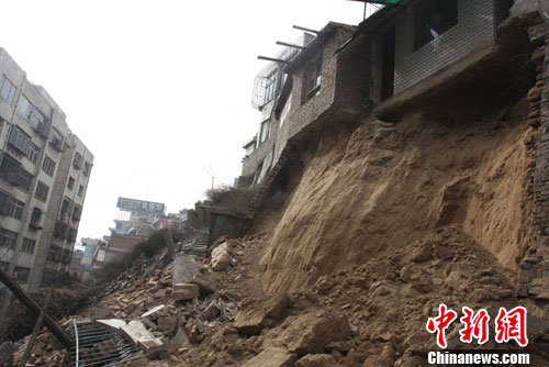 1718r(sh)50SmгP(gun)^ƺֵҜ3̖l(f)߅±s50T־܊ z